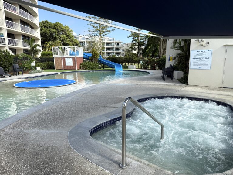 Gemini Resort Unit 19 Spa and Pool